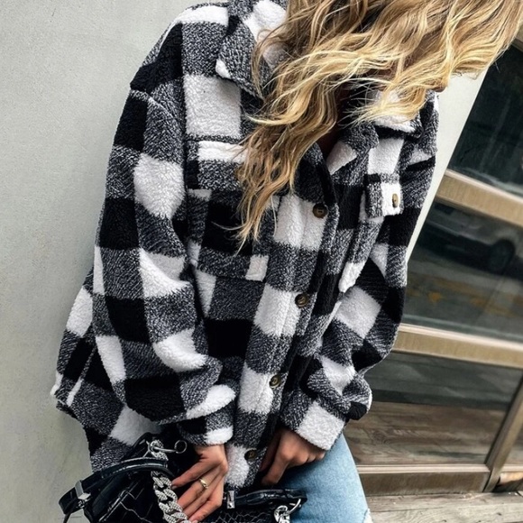 Plaid Teddy Coat coming soon - Picture 2 of 3